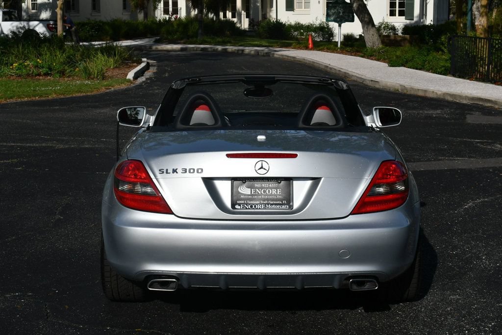 Used 2009 Mercedes-Benz SLK 300 image 35