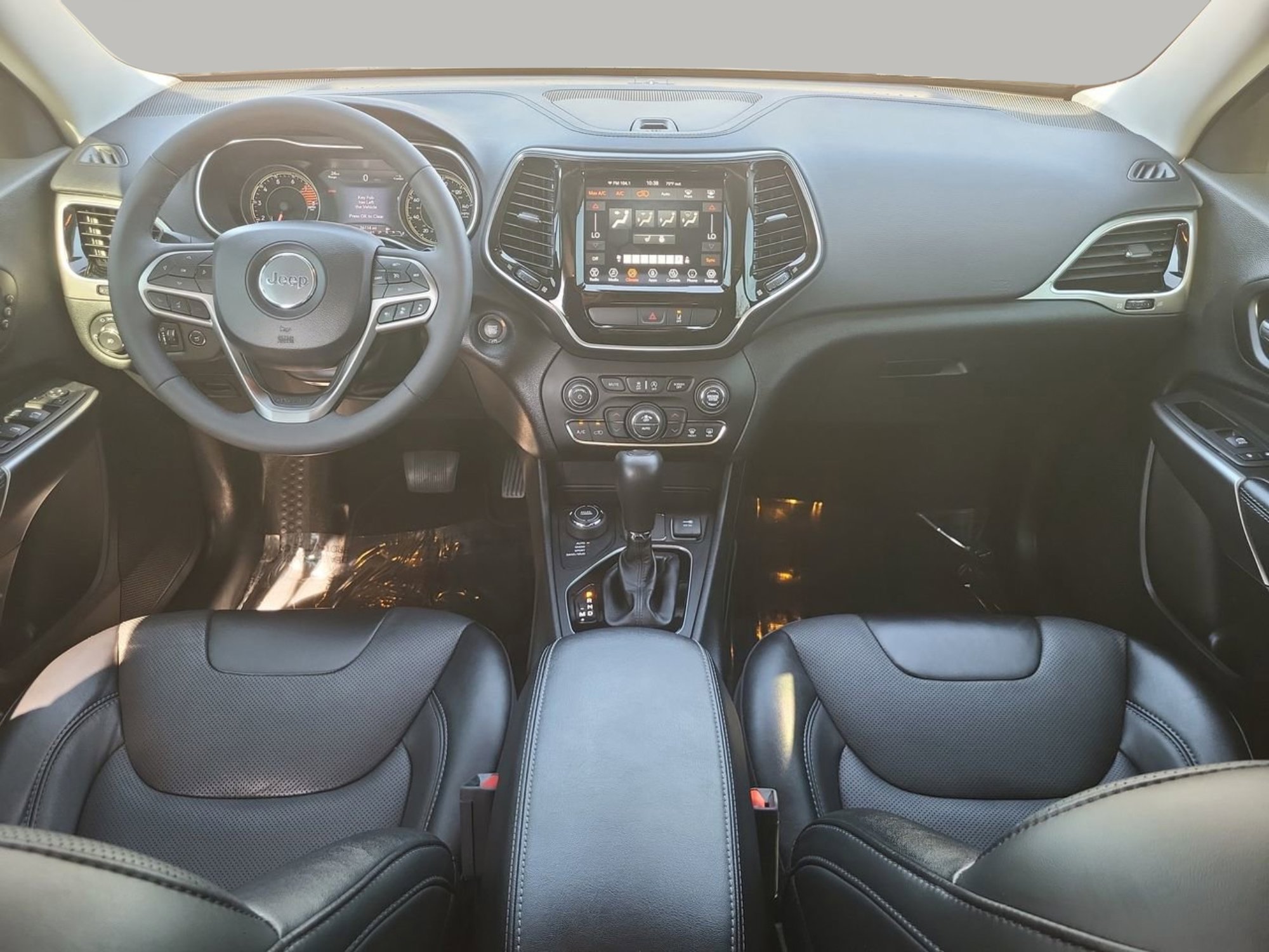 Used 2022 Jeep Cherokee Limited image 10