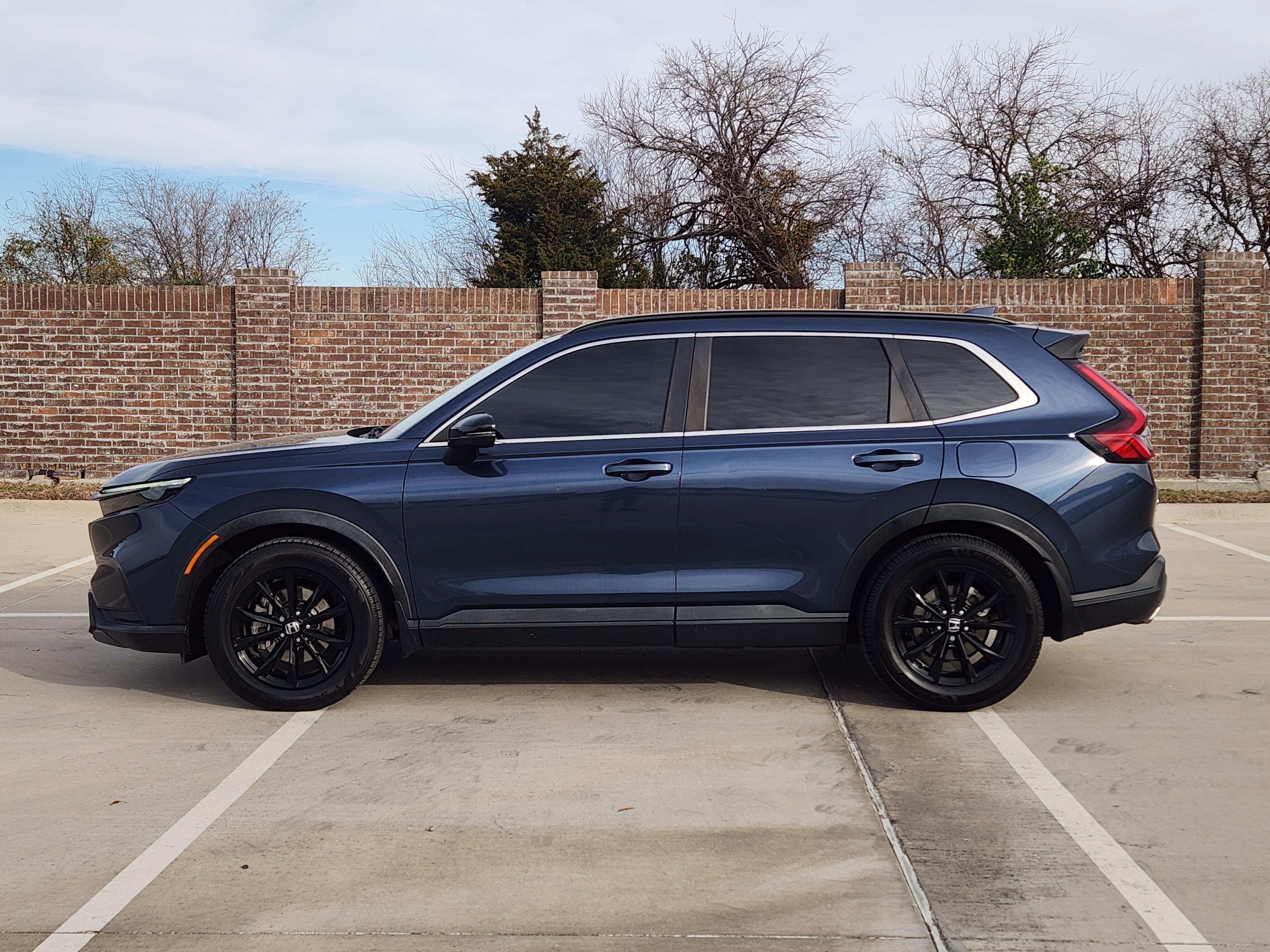 Used 2023 Honda CR-V Sport image 5