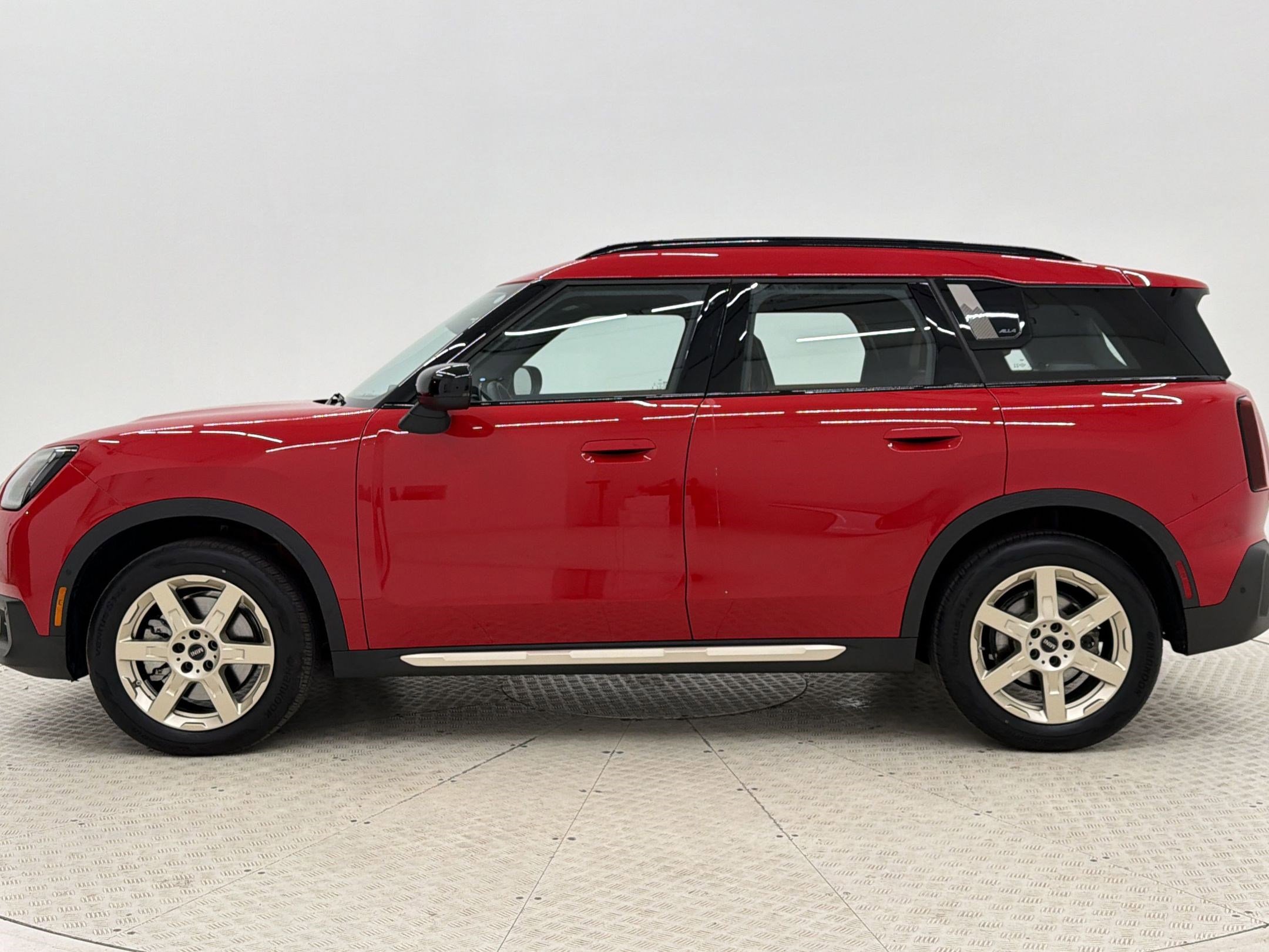 Used 2025 MINI Cooper Countryman S AWD/4WD image 2