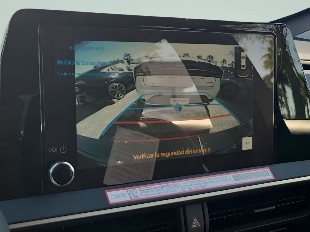 New 2026 Toyota Prius Plug-In Hybrid FWD image 30