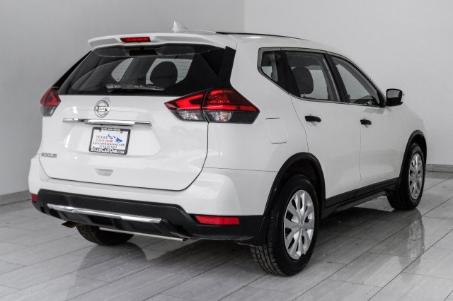 Used 2017 Nissan Rogue S FWD image 5