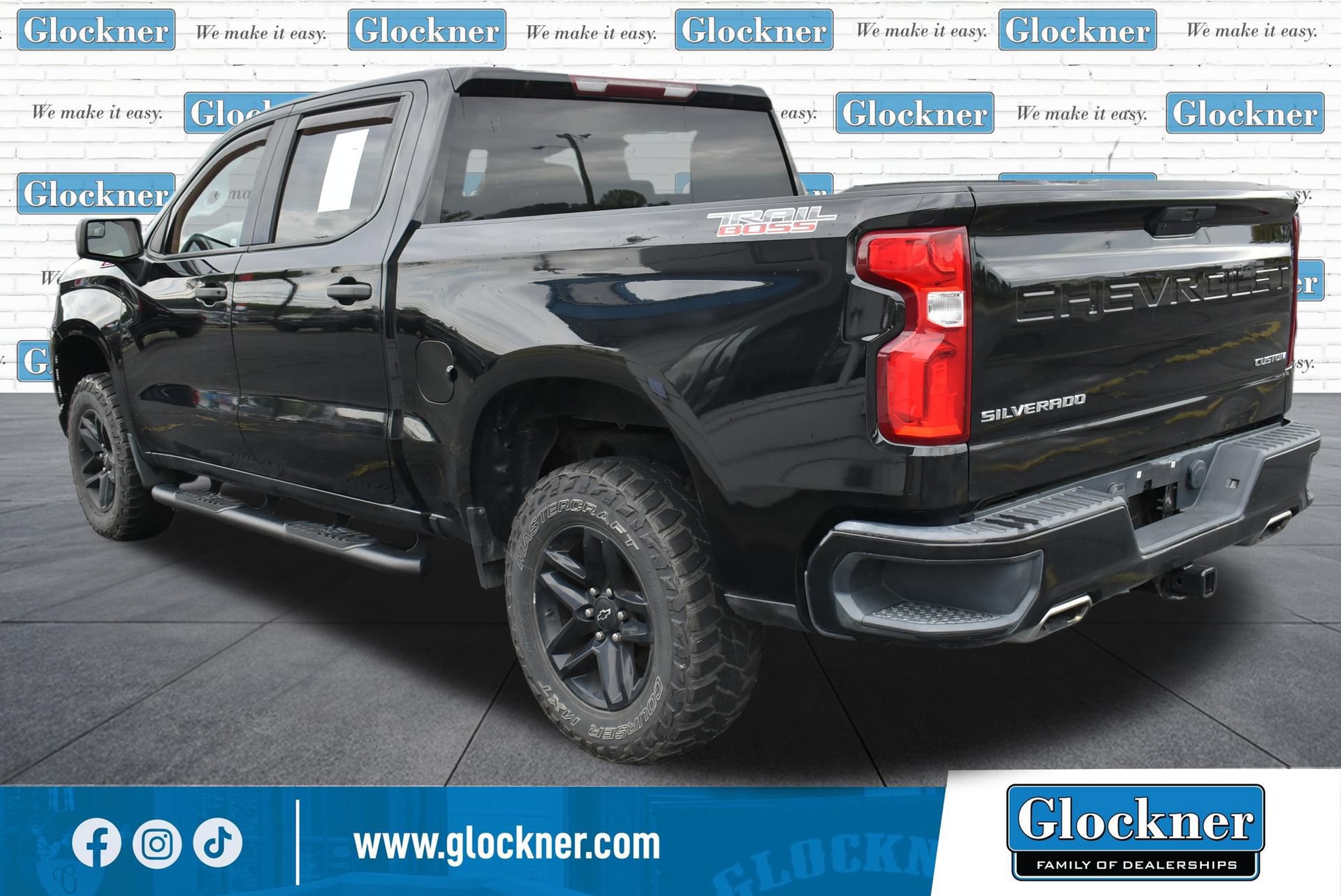Used 2019 Chevrolet Silverado 1500 Custom Trail Boss w/ Custom Convenience Package AWD/4WD image 8
