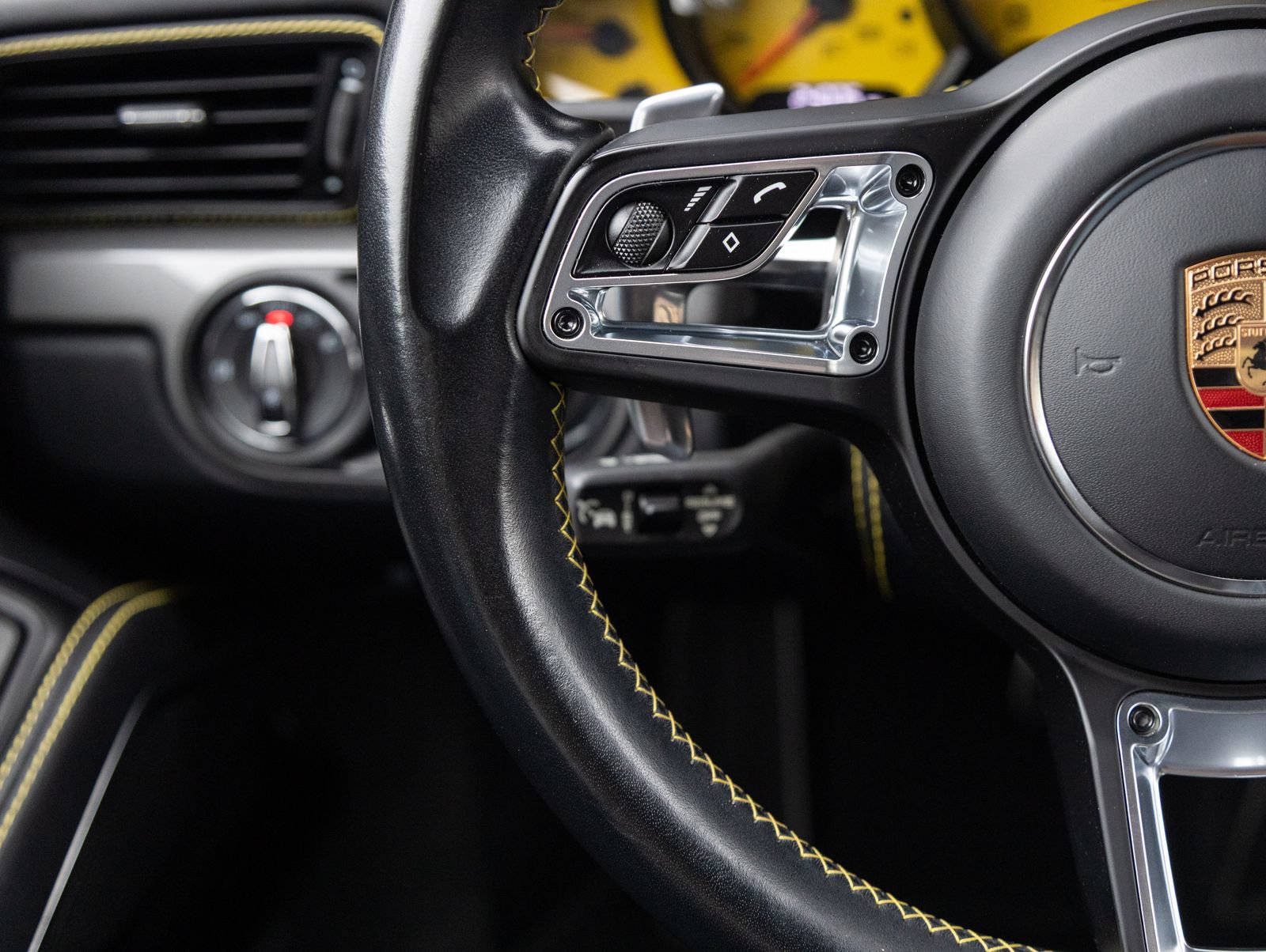 Certified 2018 Porsche 911 Carrera 4S AWD/4WD image 17