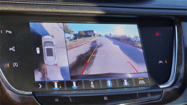 Used 2020 Cadillac XT6 Premium Luxury image 25