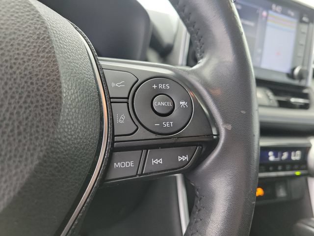 Used 2020 Toyota RAV4 XSE AWD/4WD image 25