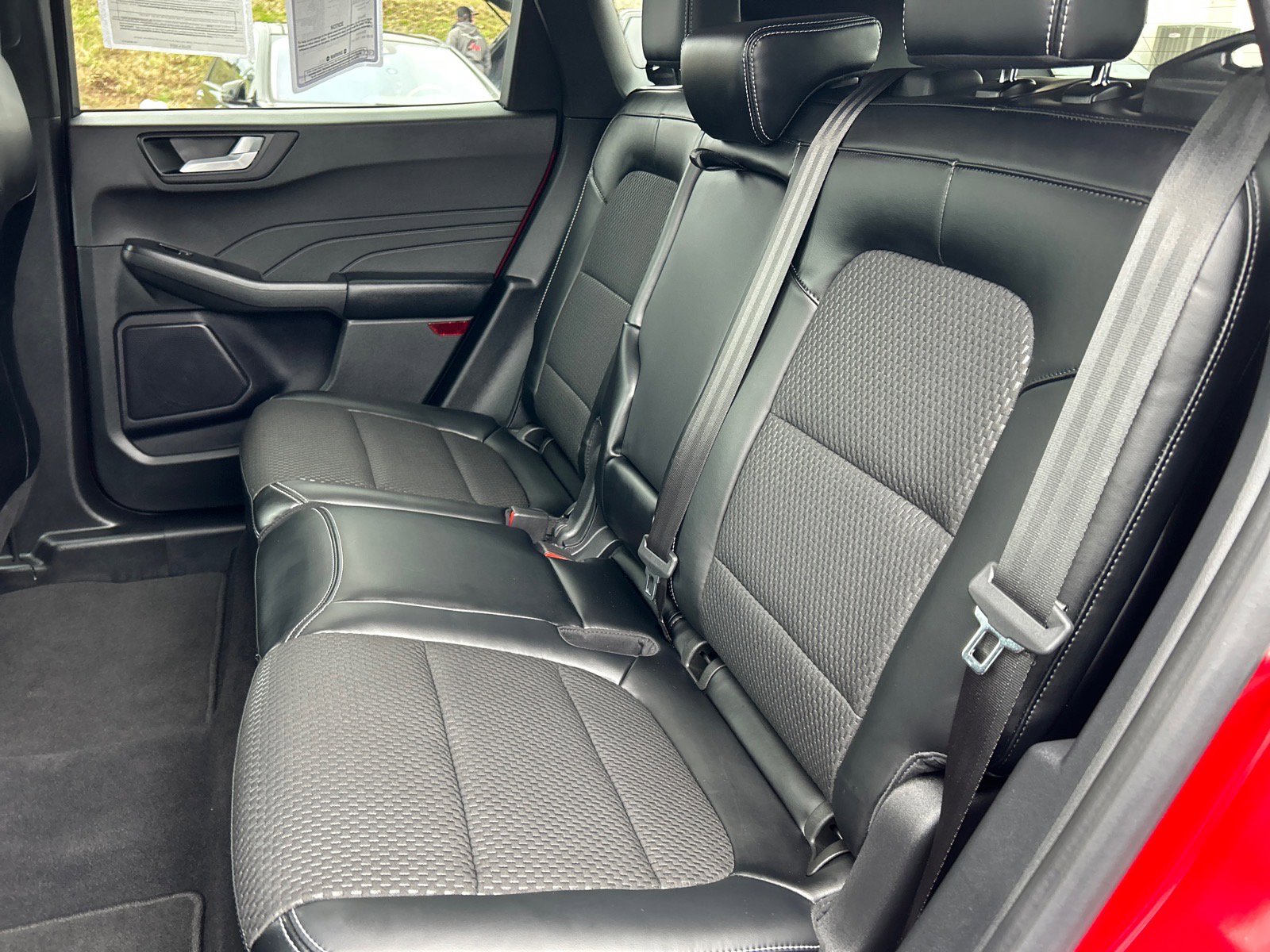 Certified 2024 Ford Escape SE image 9