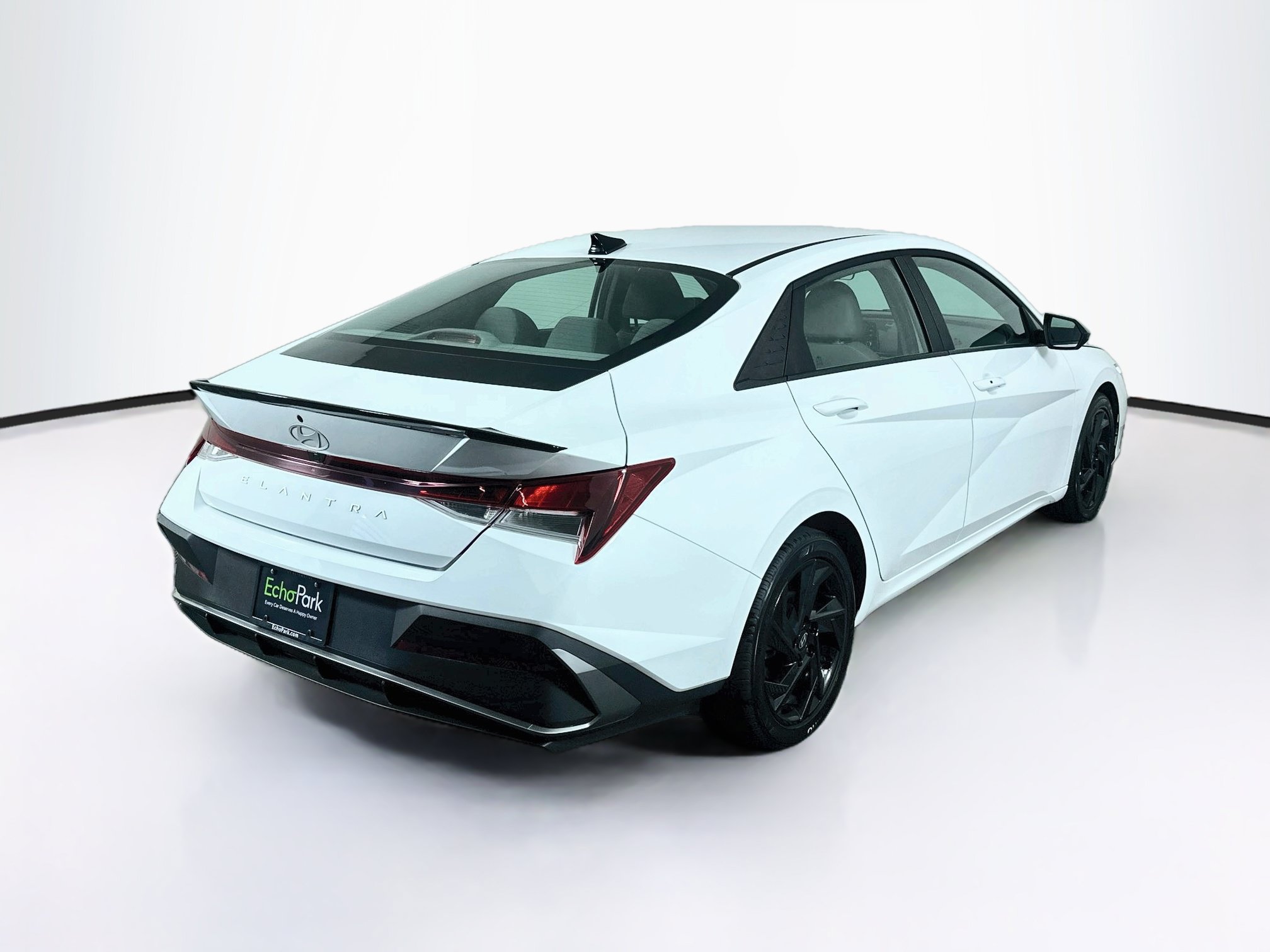 Used 2026 Hyundai Elantra Sport FWD image 9