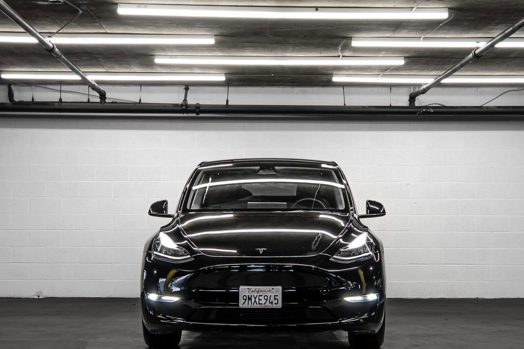 Used 2023 Tesla Model Y Long Range image 8