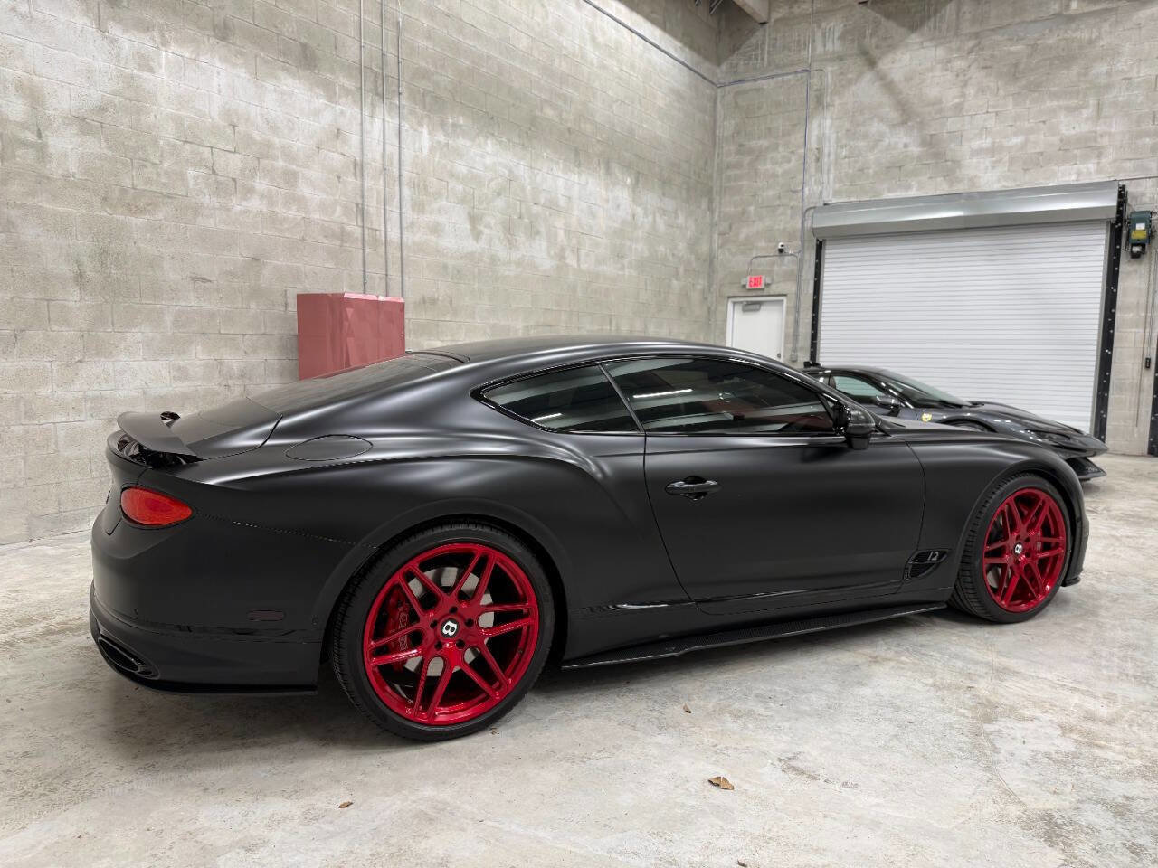 Used 2021 Bentley Continental GT image 10