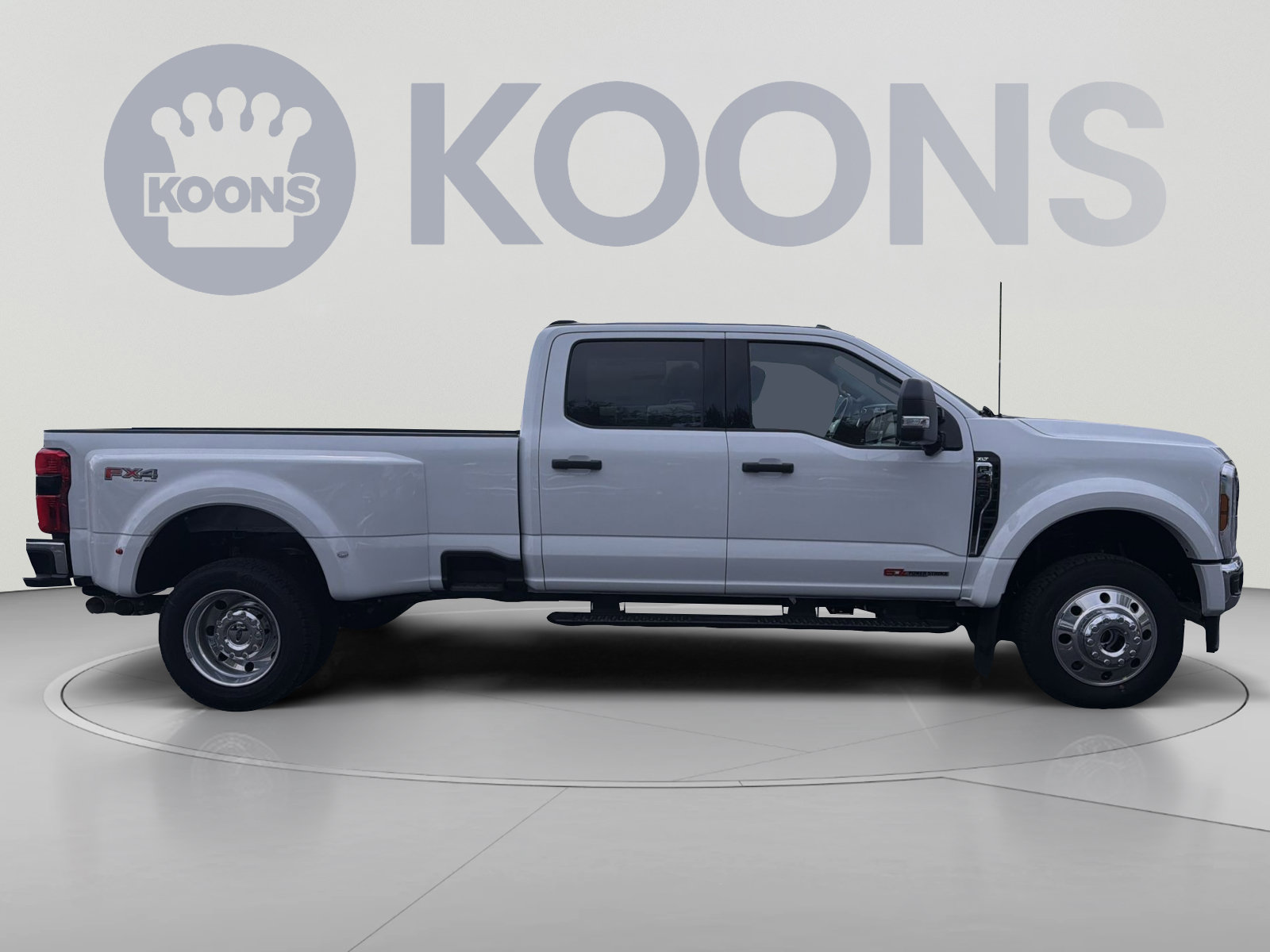 New 2027 Ford F450 XLT w/ 360-Degree Camera Package AWD/4WD image 8