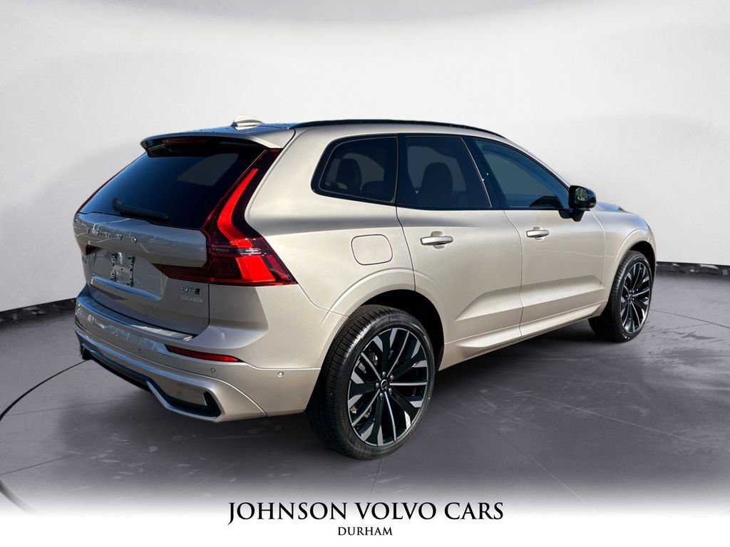 New 2026 Volvo XC60 B5 Ultra w/ Protection Package Premier image 3
