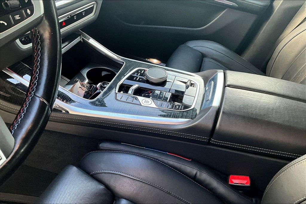 Used 2023 BMW X7 M60i AWD/4WD image 16
