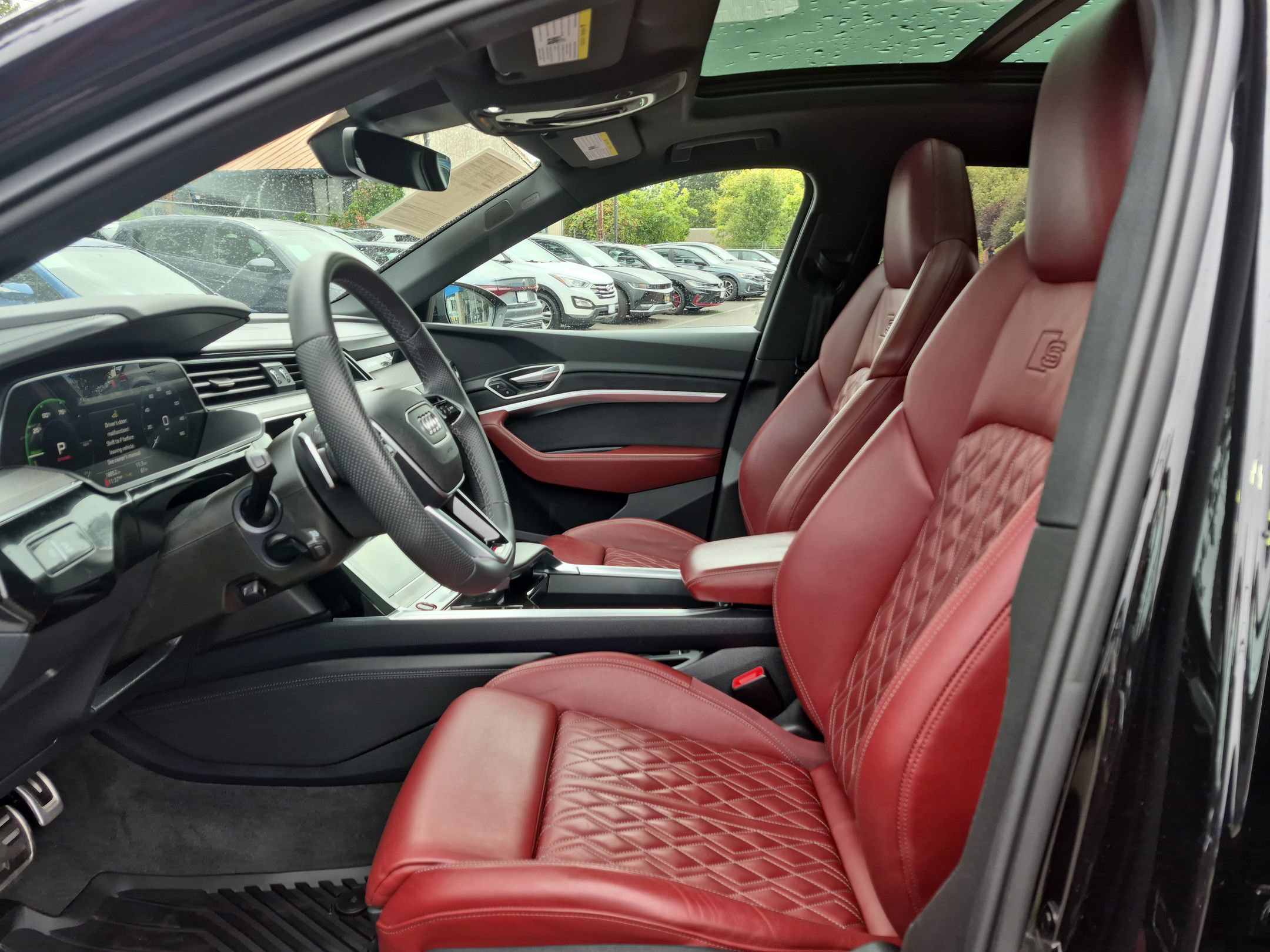Used 2024 Audi Q8 e-tron Prestige w/ Prestige Package AWD/4WD image 13