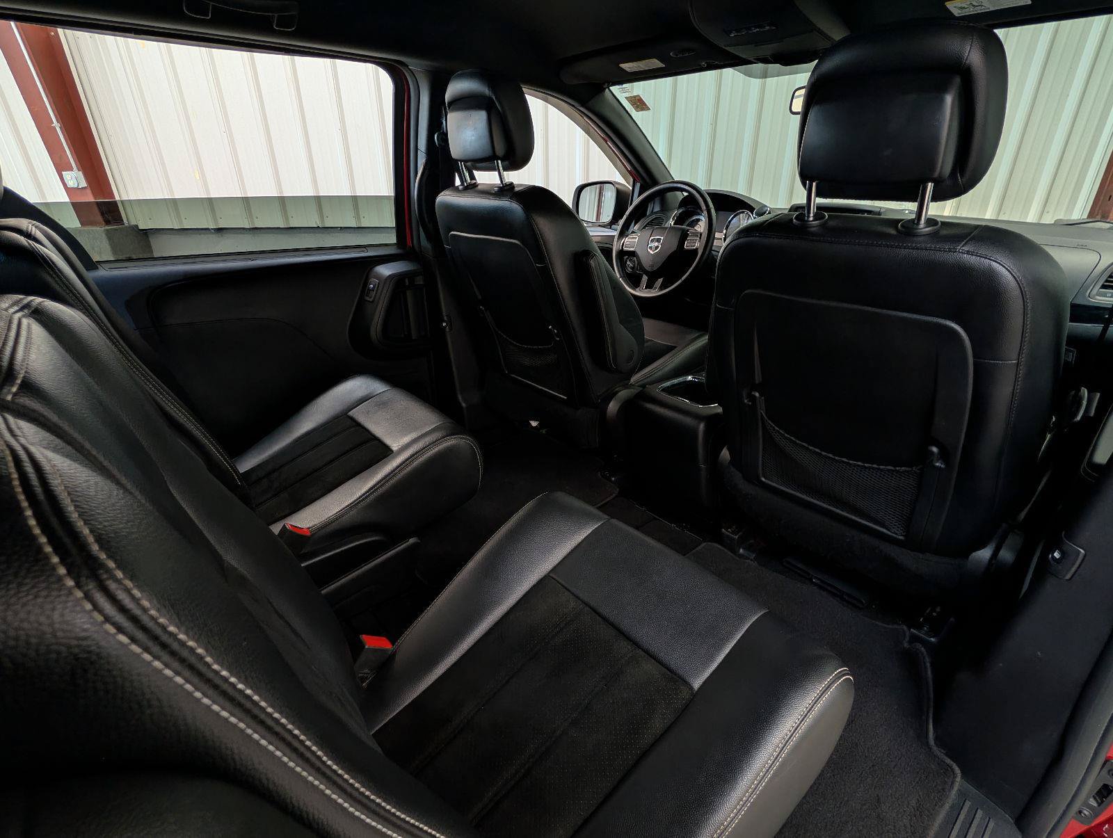 Used 2016 Dodge Grand Caravan SXT FWD image 34