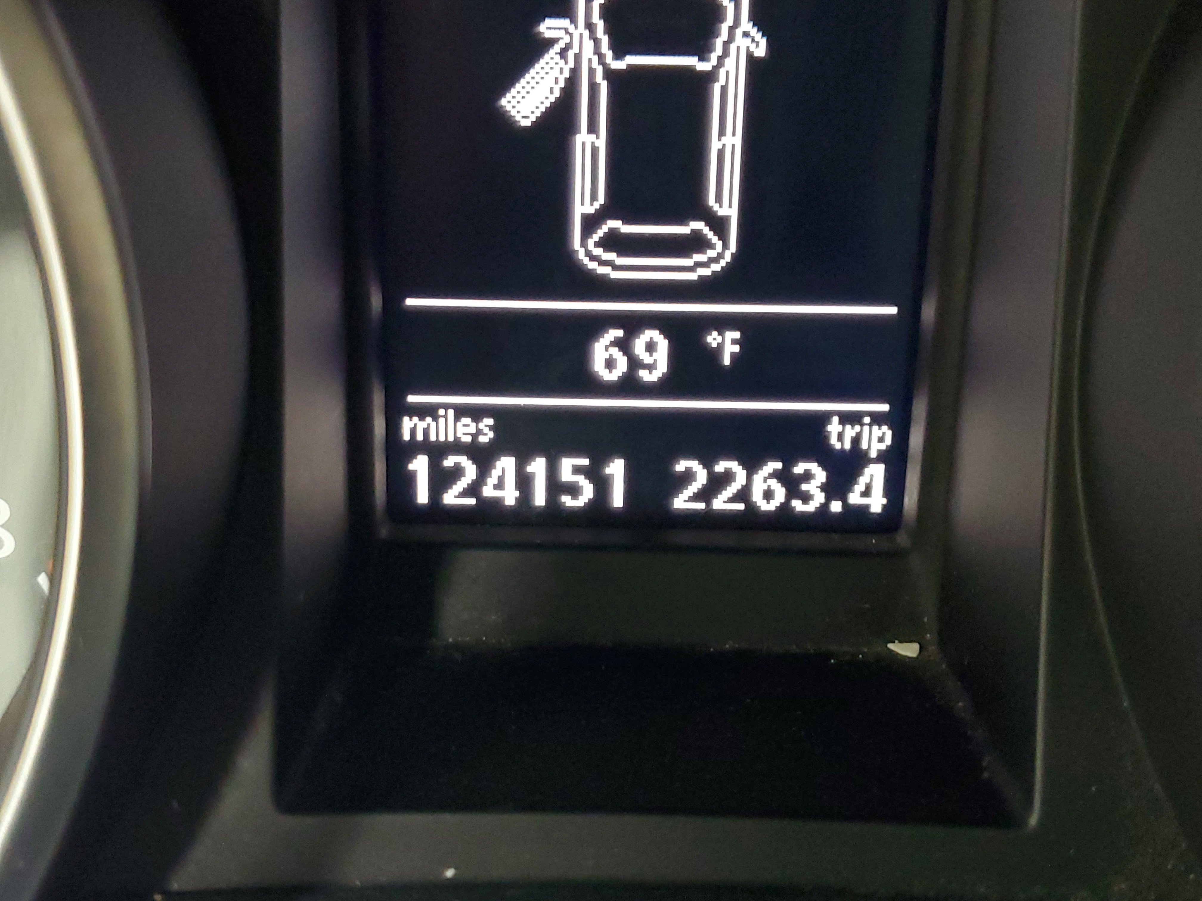 Used 2012 Volkswagen Golf 2-Door FWD image 24