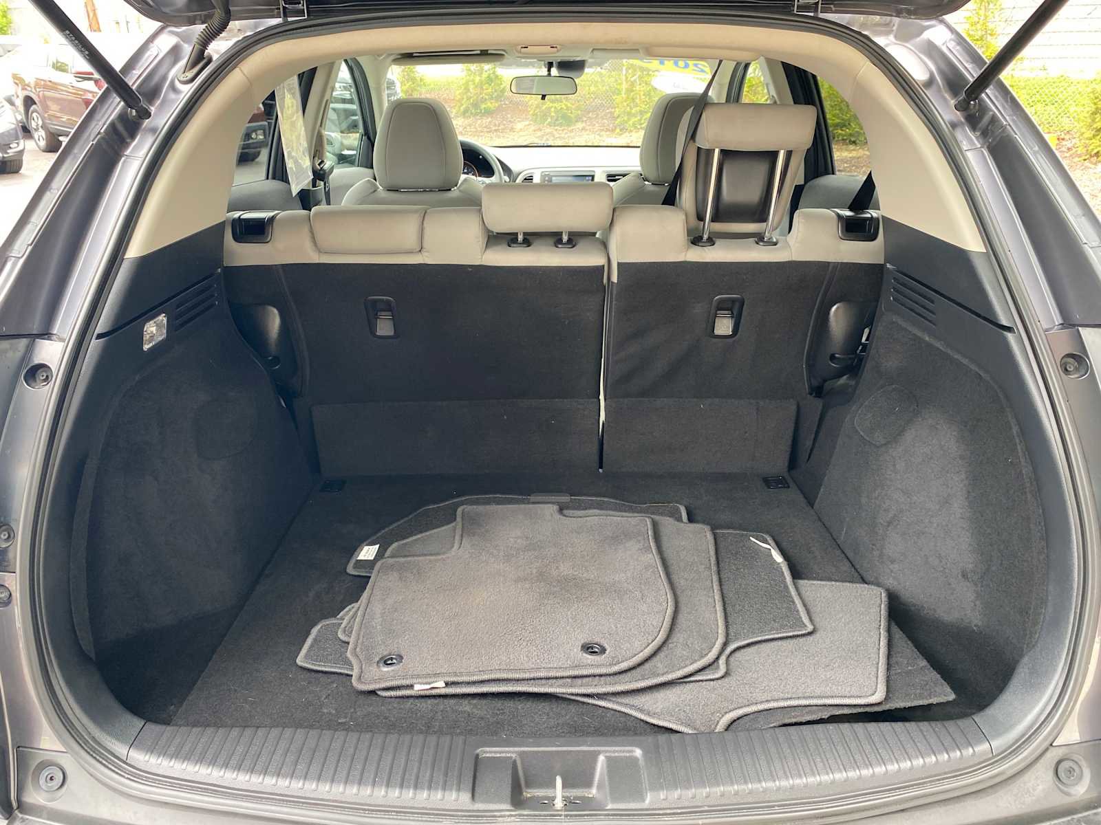 Used 2019 Honda HR-V EX image 28