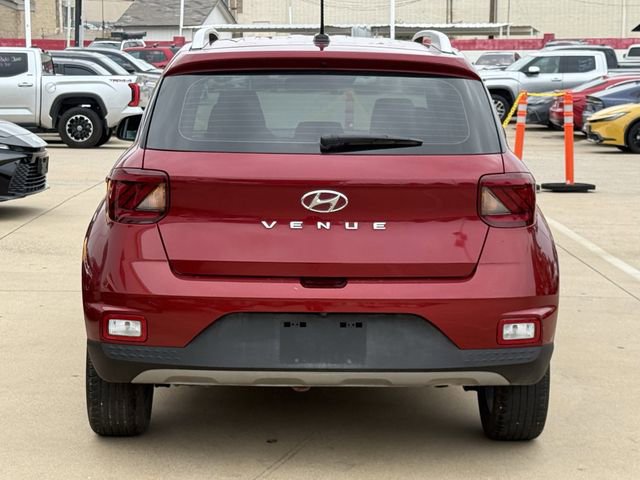 Used 2024 Hyundai Venue Limited FWD image 5