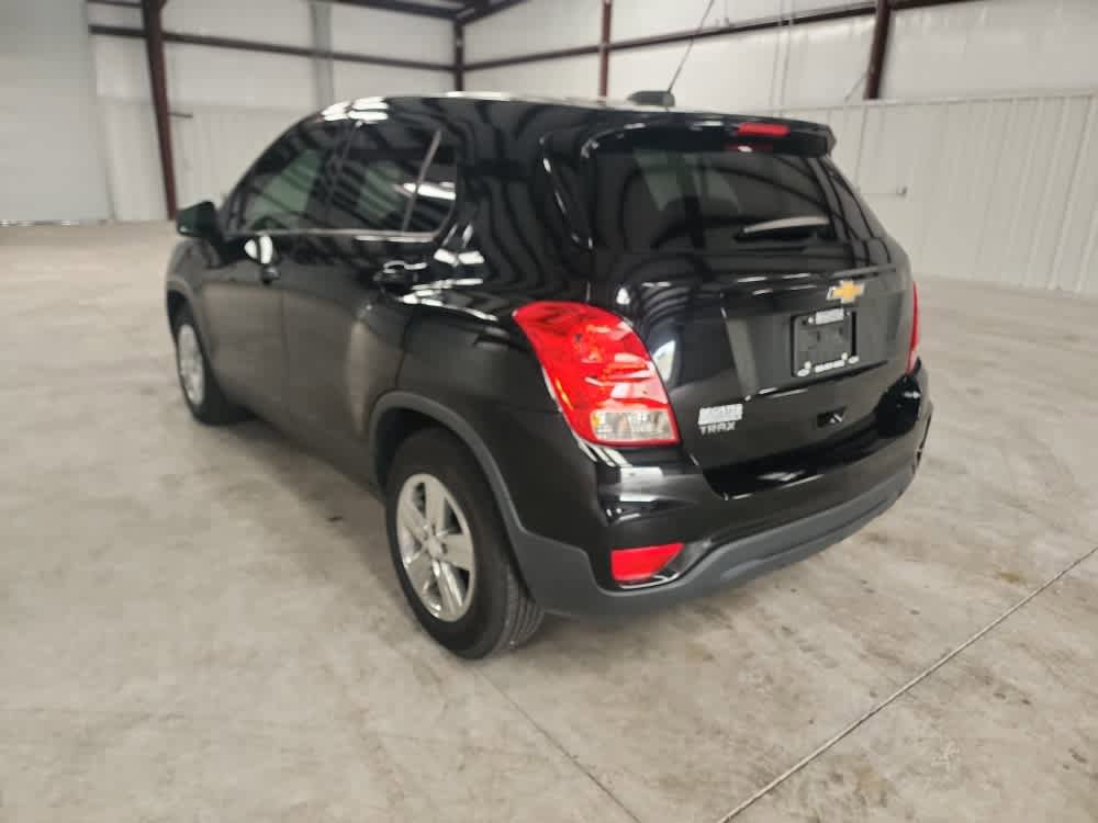 Used 2020 Chevrolet Trax LS w/ Tint and Cruise Package FWD image 3