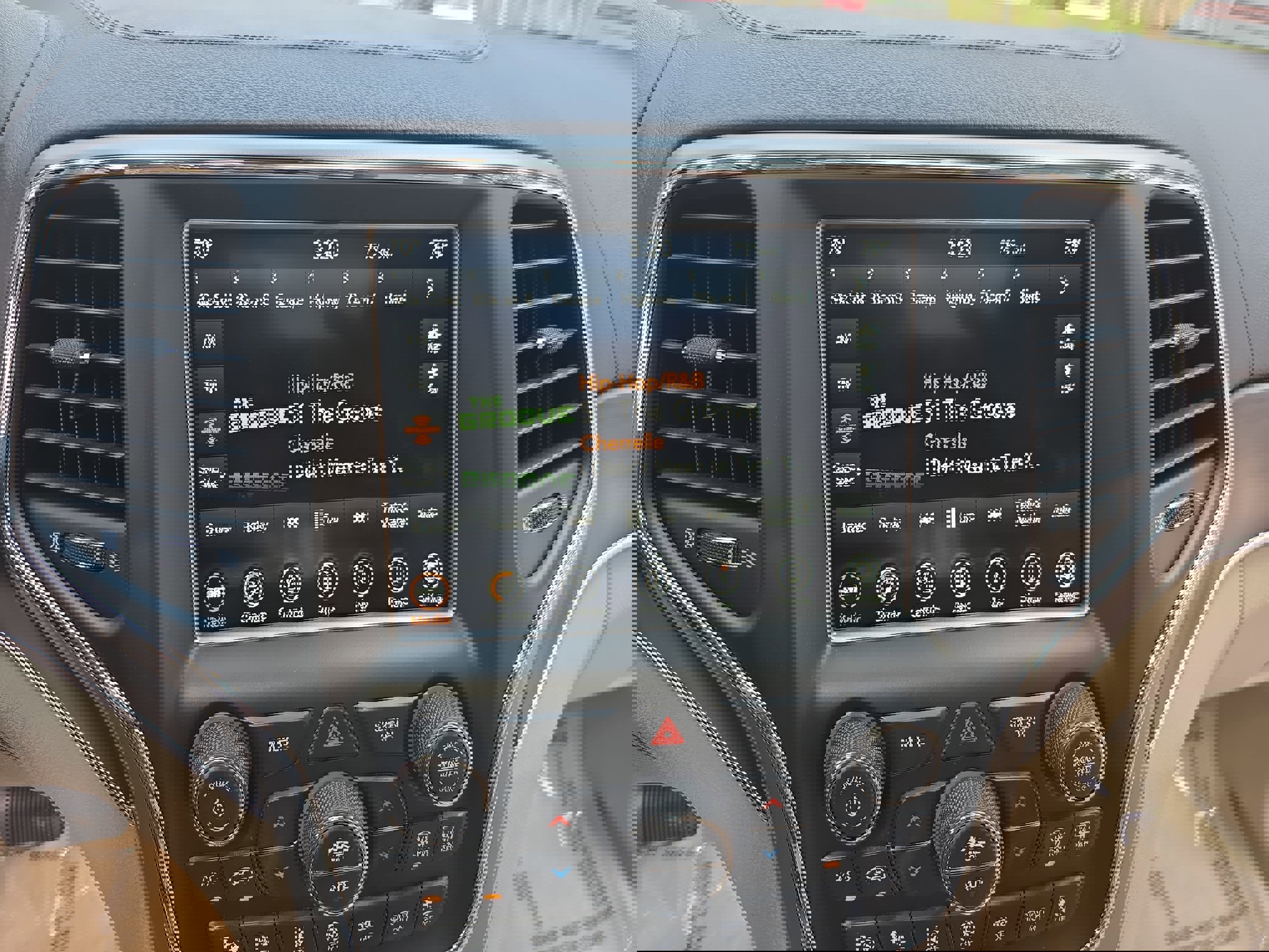 Used 2018 Jeep Grand Cherokee Overland image 22