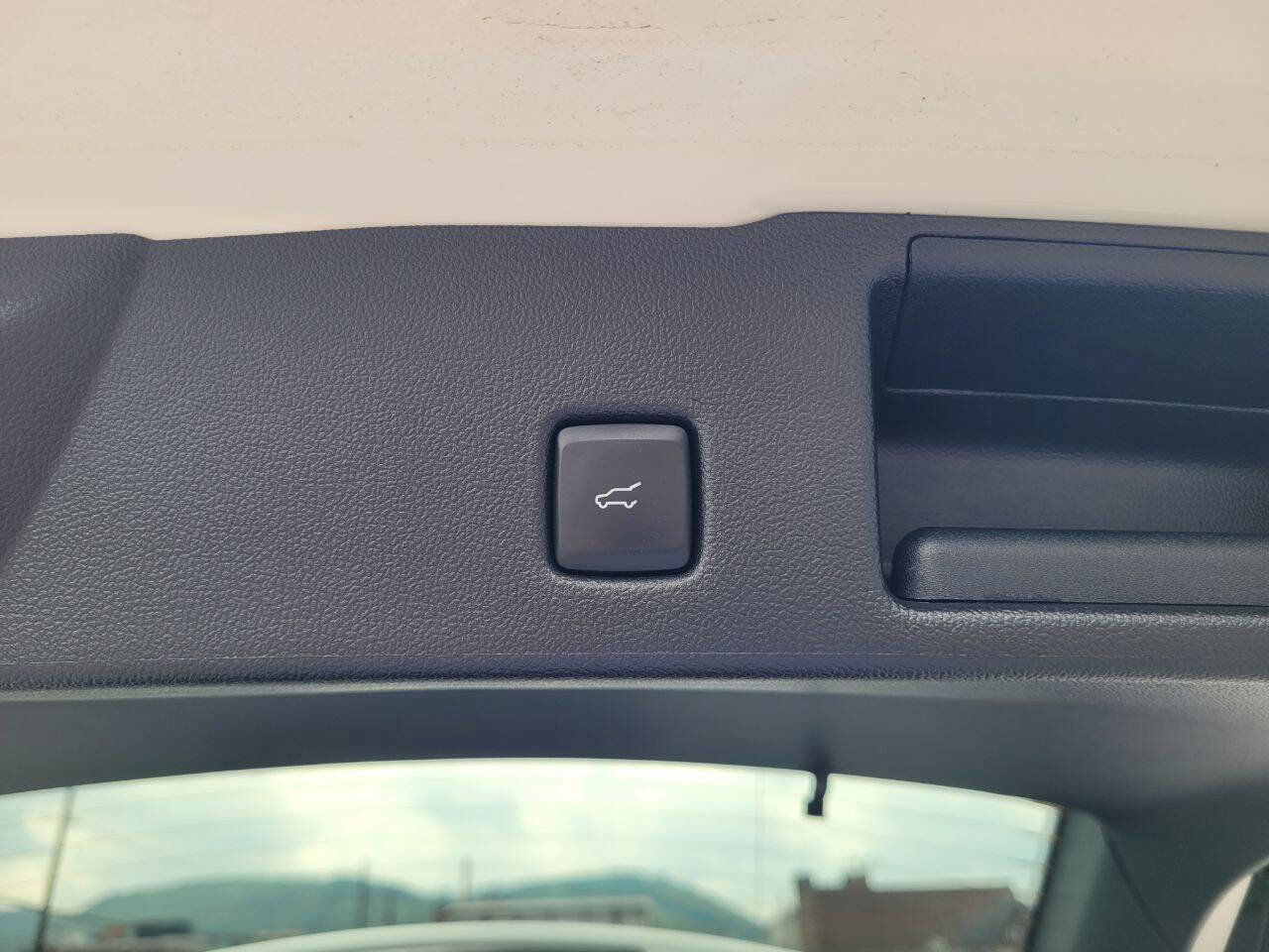 Used 2023 Ford Escape Platinum image 13