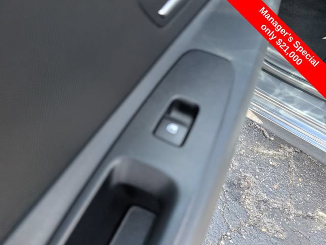 Certified 2024 Hyundai Elantra SEL FWD image 11