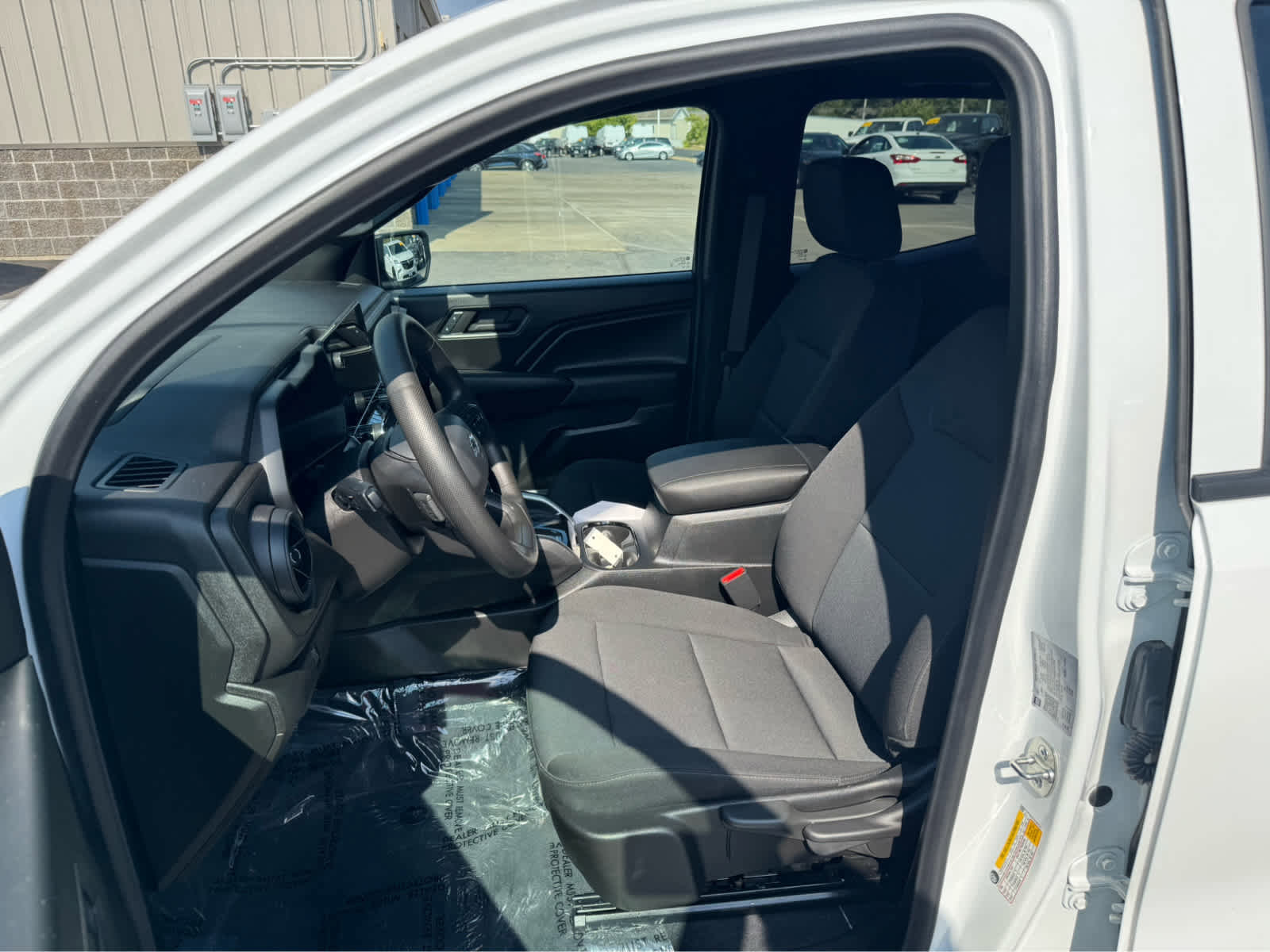 Used 2024 Chevrolet Colorado Trail Boss w/ Advanced Trailering Package image 10