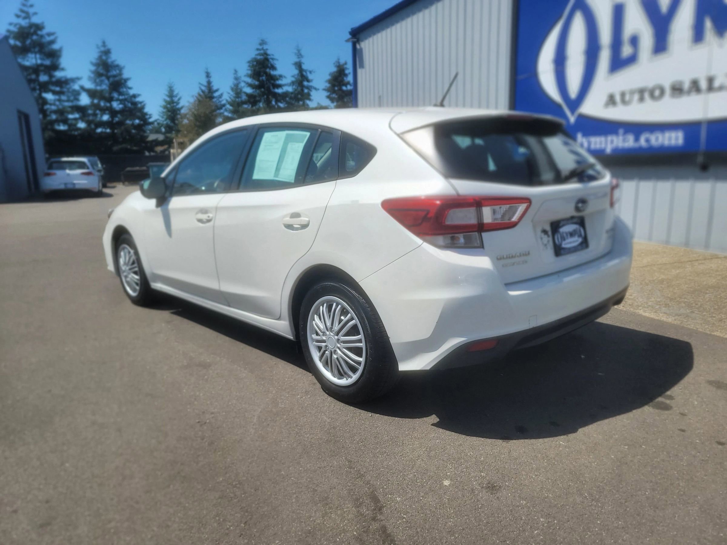 Used 2017 Subaru Impreza 2.0i AWD/4WD image 22
