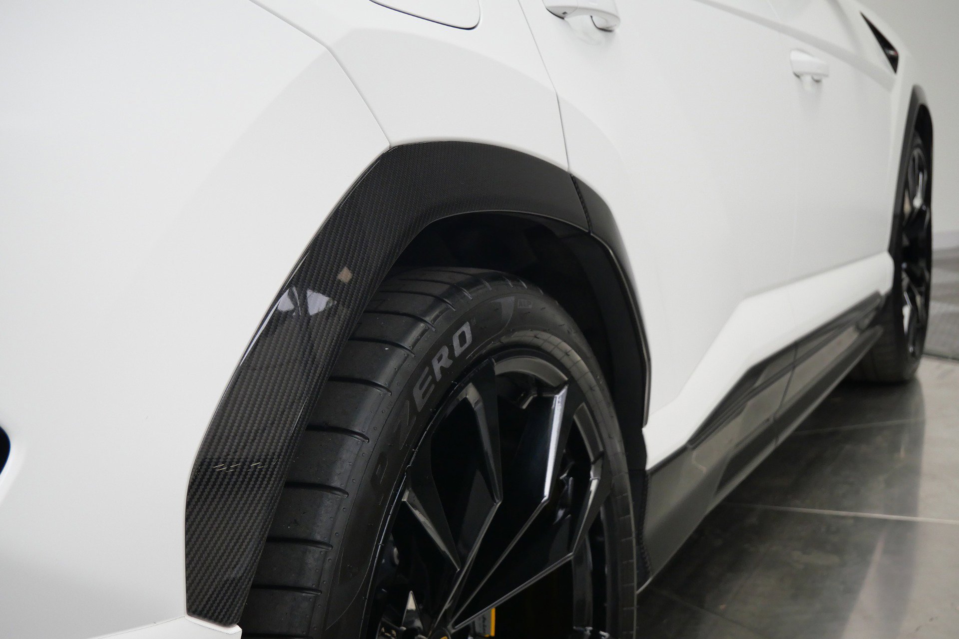 Used 2021 Lamborghini Urus AWD/4WD image 50