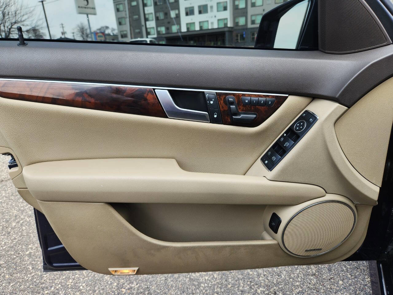 Used 2013 Mercedes-Benz C 300 4MATIC Sedan image 19