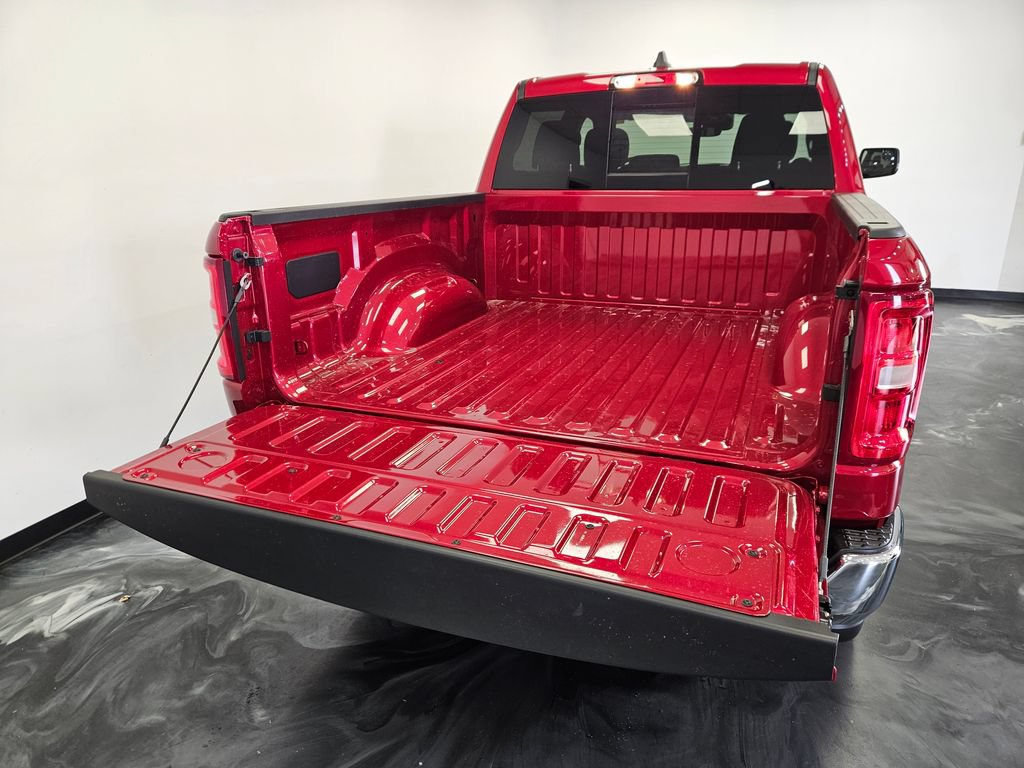 New 2026 RAM 1500 Big Horn AWD/4WD image 7