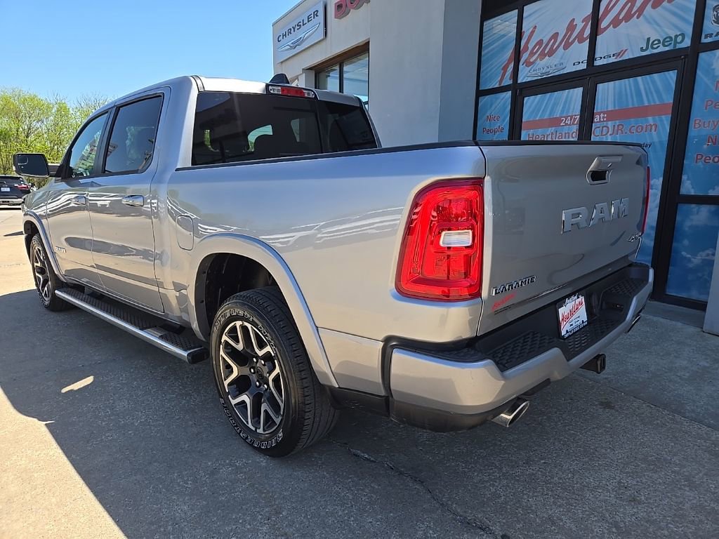Used 2025 RAM 1500 Laramie w/ Sport Appearance Package AWD/4WD image 7