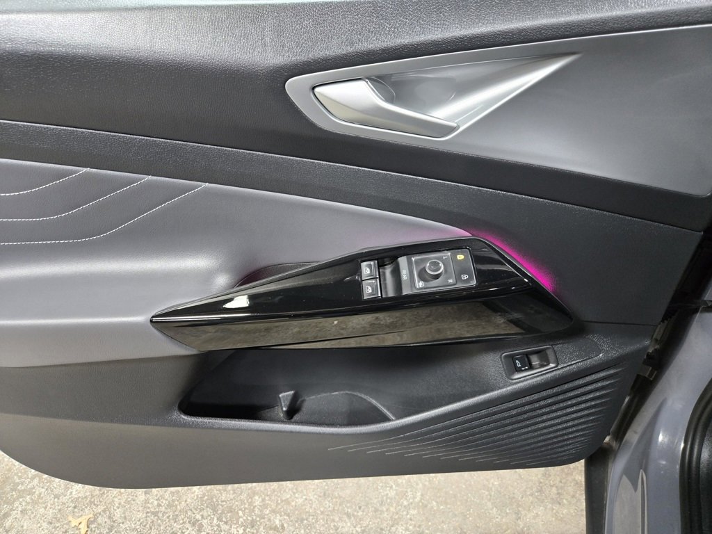 Used 2023 Volkswagen ID.4 Pro S image 7