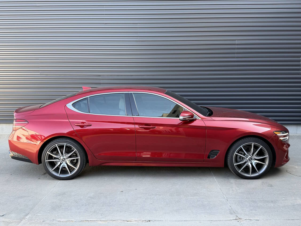 Used 2023 Genesis G70 2.0T AWD/4WD image 10