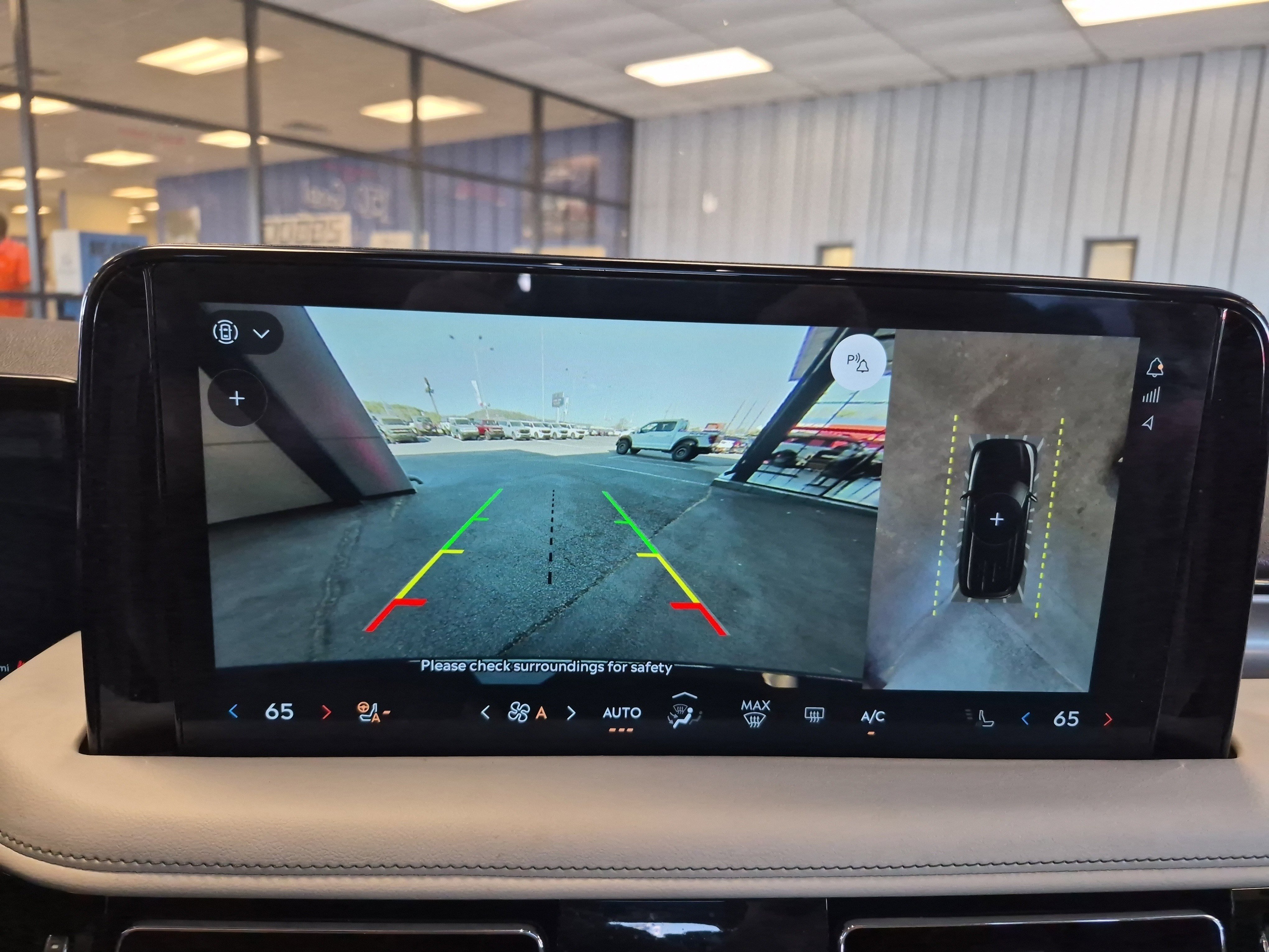 Used 2025 Lincoln Aviator AWD w/ Jet Appearance Package image 38