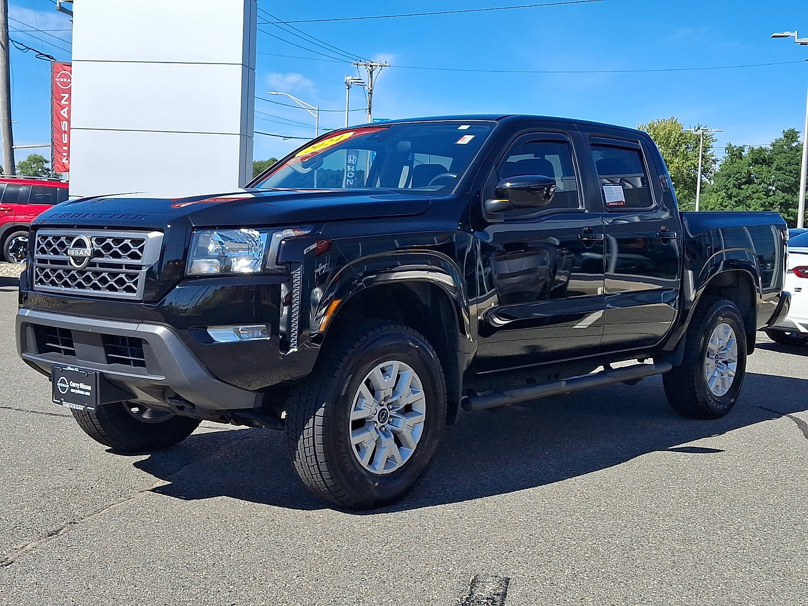 Used 2024 Nissan Frontier SV w/ SV Convenience Package AWD/4WD image 3
