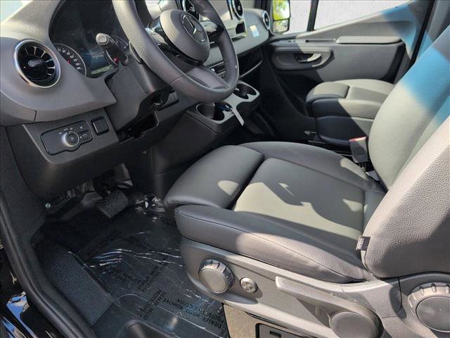 New 2026 Mercedes-Benz Sprinter 2500 image 4