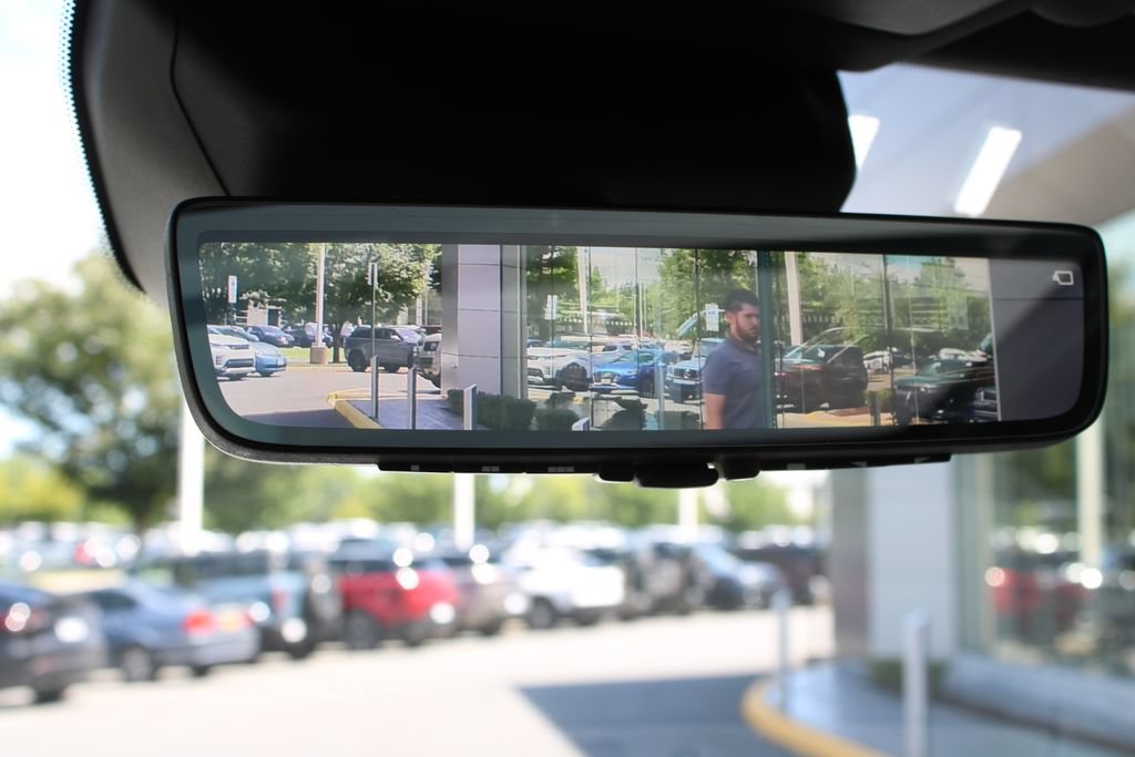 Used 2024 Lexus GX 550 w/ Accessory Package (Z1) AWD/4WD image 19