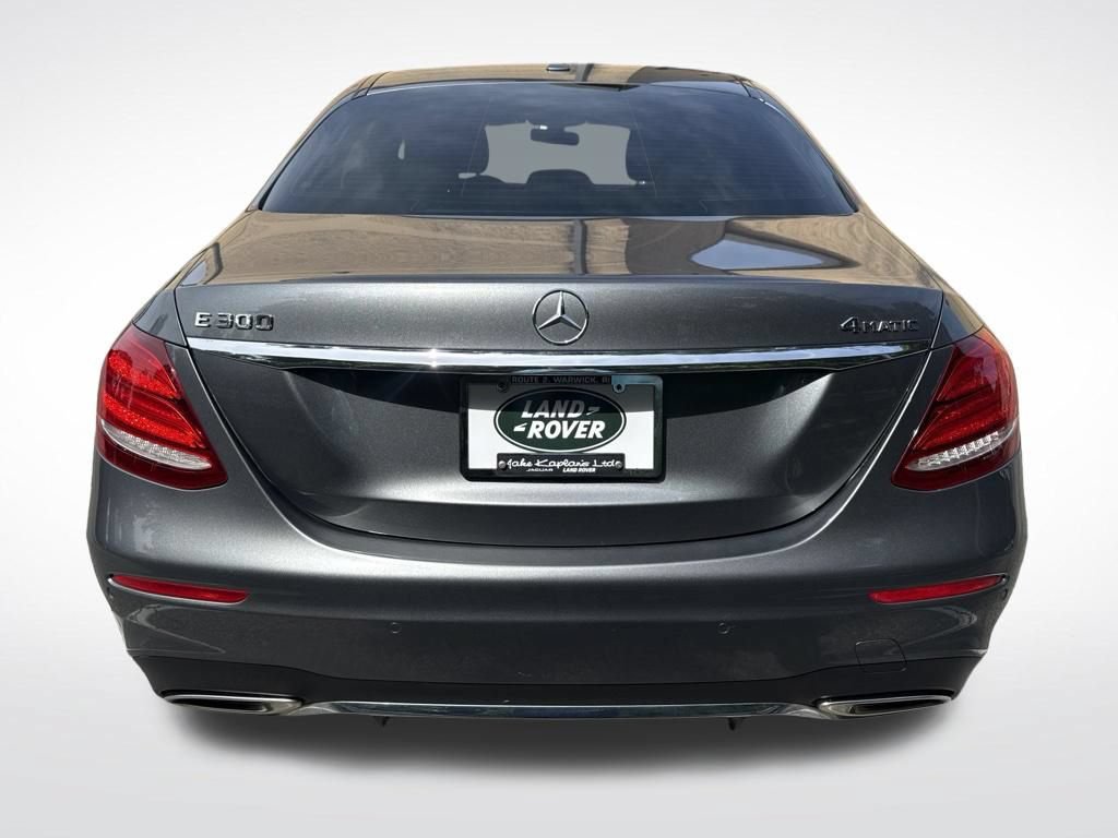 Used 2017 Mercedes-Benz E 300 4MATIC image 6