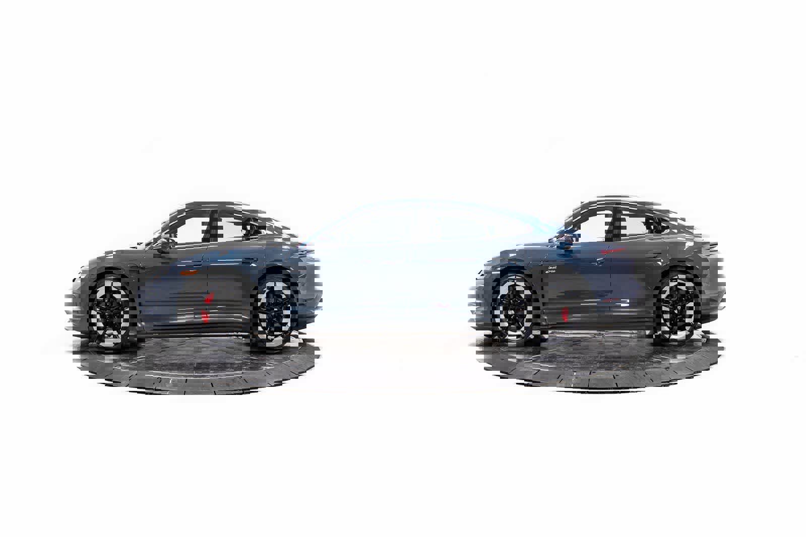 New 2026 Porsche Taycan 4S image 2