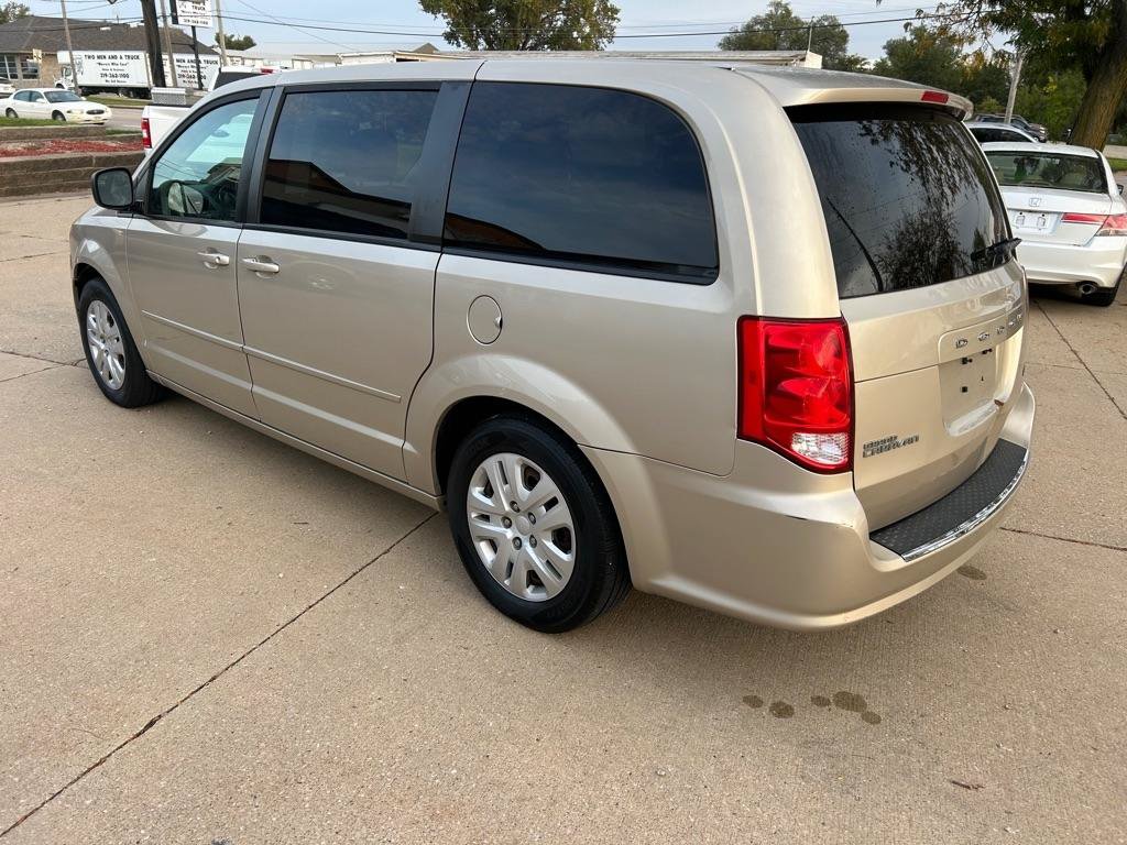 Used 2015 Dodge Grand Caravan SE w/ Quick Order Package 29E SE FWD image 3