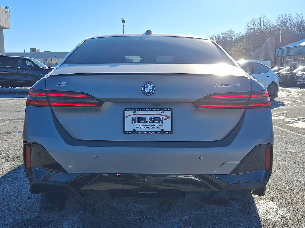 Used 2025 BMW i5 xDrive40 w/ M Sport Package image 23