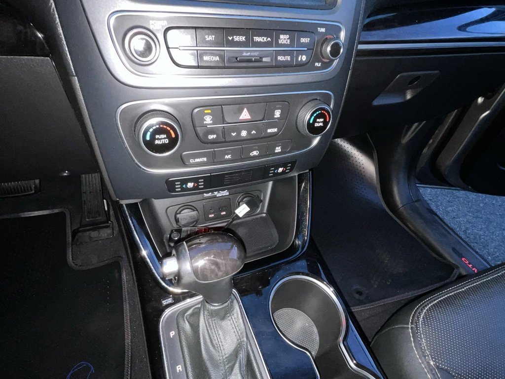 Used 2015 Kia Sorento SX image 18