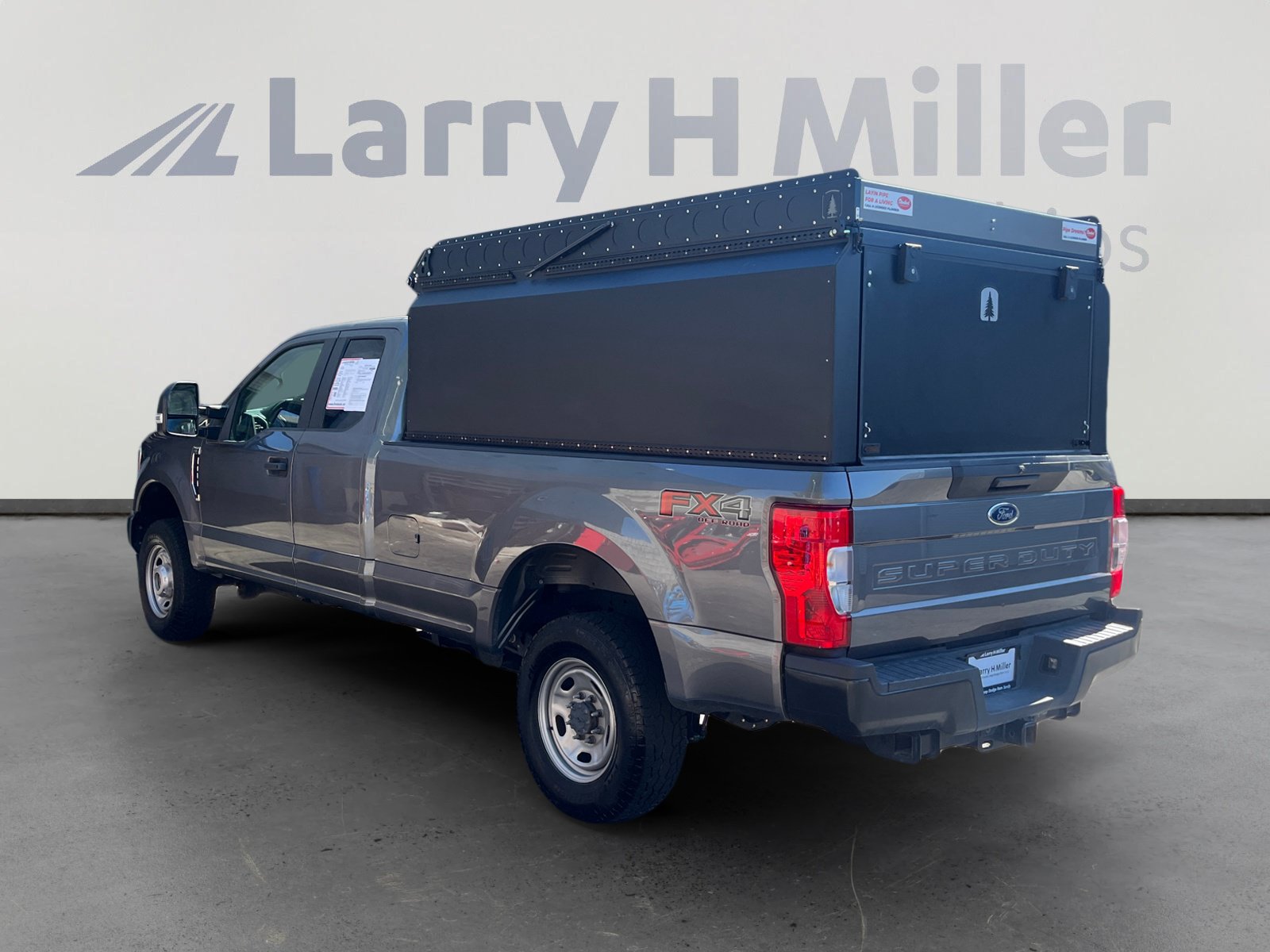 Used 2022 Ford F350 XL w/ Power Equipment Group AWD/4WD image 3