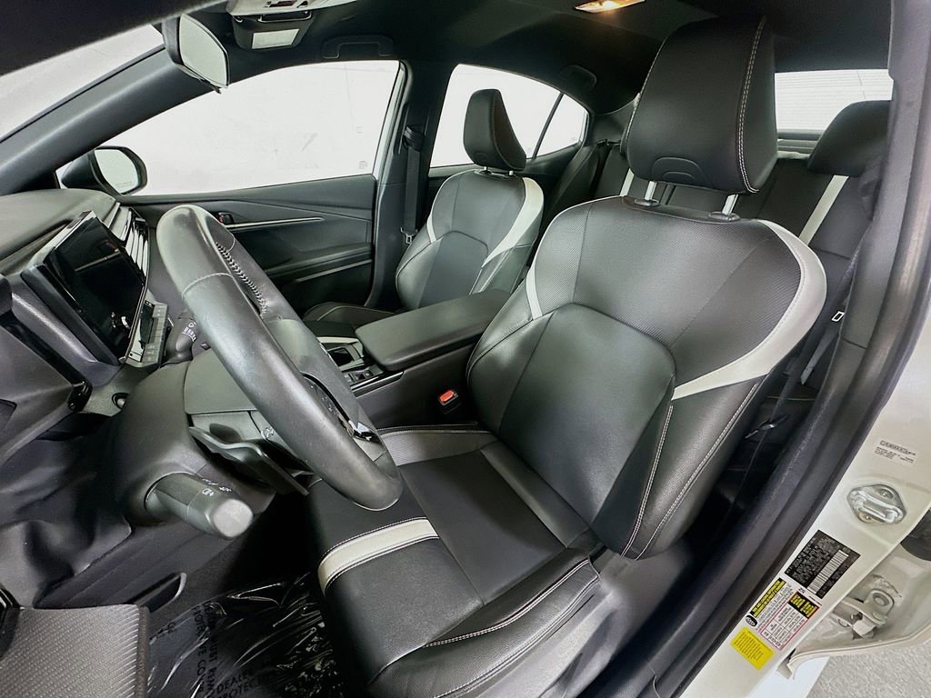 Used 2025 Toyota Camry SE FWD image 15