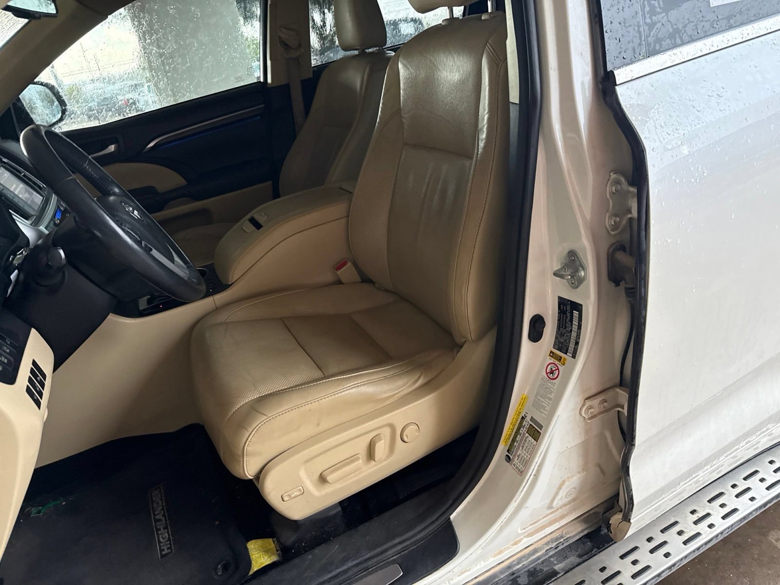 Used 2015 Toyota Highlander Limited Platinum AWD/4WD image 13