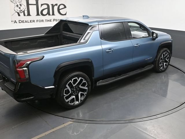 Certified 2025 Chevrolet Silverado EV RST AWD/4WD image 34