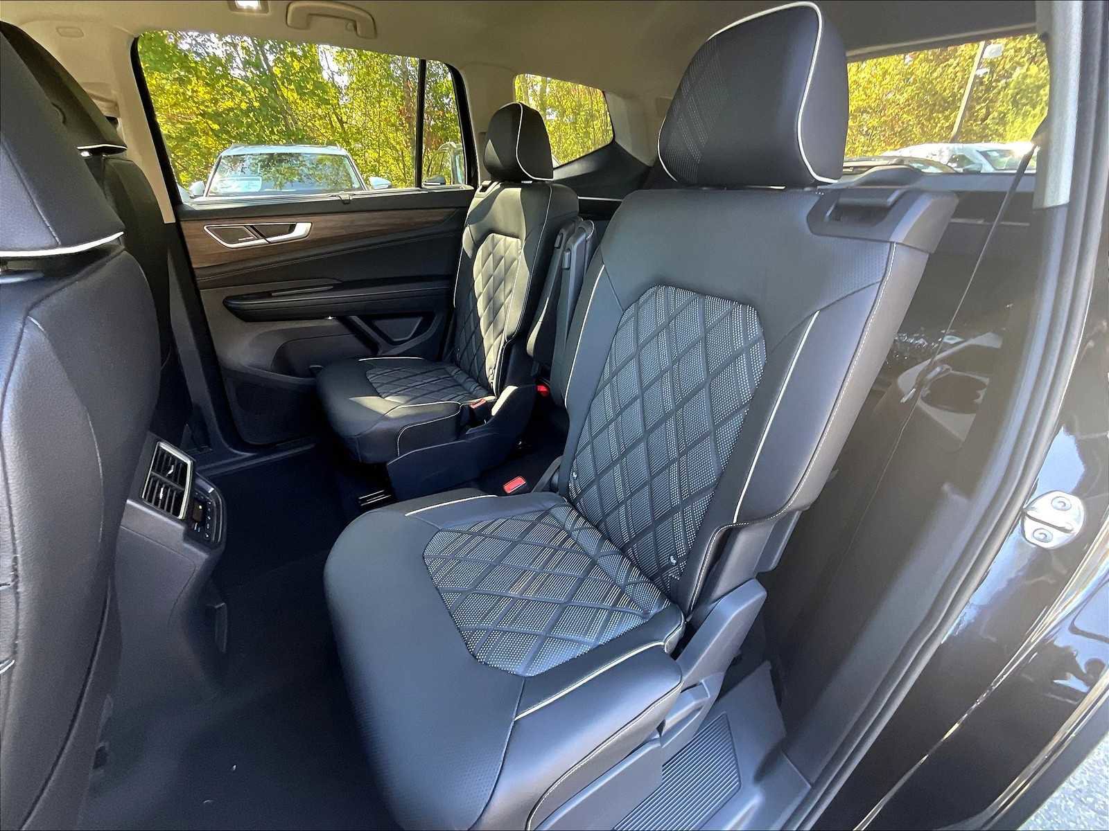 New 2026 Volkswagen Atlas SEL Premium R-Line image 15