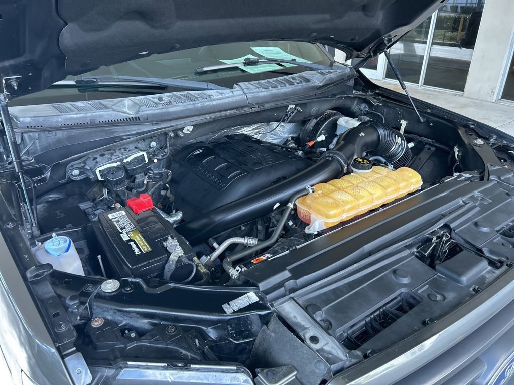 Used 2016 Ford F150 XLT w/ Equipment Group 302A Luxury image 12