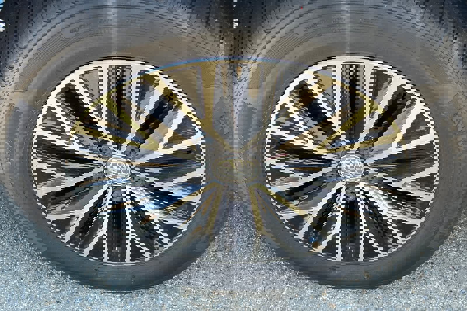 Used 2020 Volkswagen Jetta SE w/ SE Cold Weather Package image 10